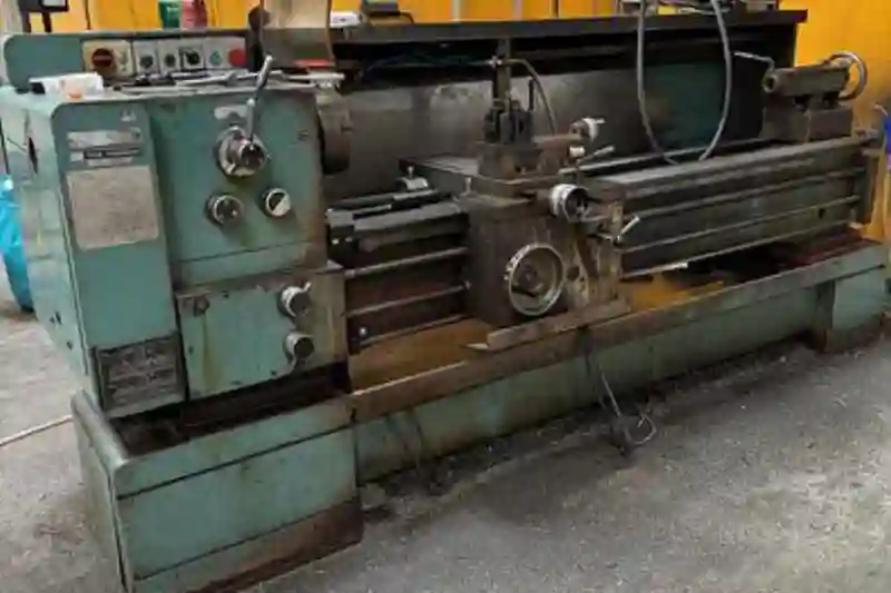 TOS SUI 50 Universal Torna Tezgahı